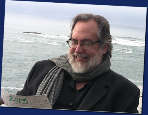 Sam Klemke recording s Year End Summary (YES) 2013 on the Oregon Coast